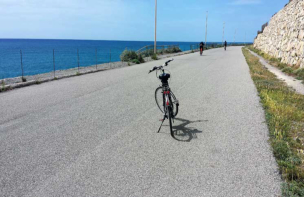 Imperia ..  ehmalige K�stenstra�e..  jetzt Radweg